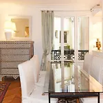 Sophisticated Gem In The Heart Of Paris - 107M2