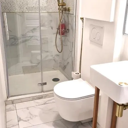 Sophisticated Gem In The Heart Of - 107m2 Parigi