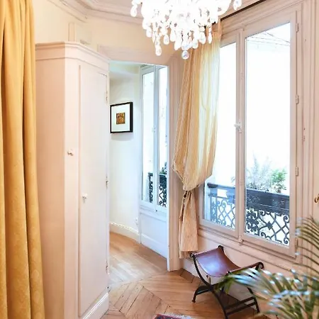 Sophisticated Gem In The Heart Of - 107m2 Appartamento *